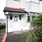 Parkview - Spacious 3 Bed - Parking - Wifi