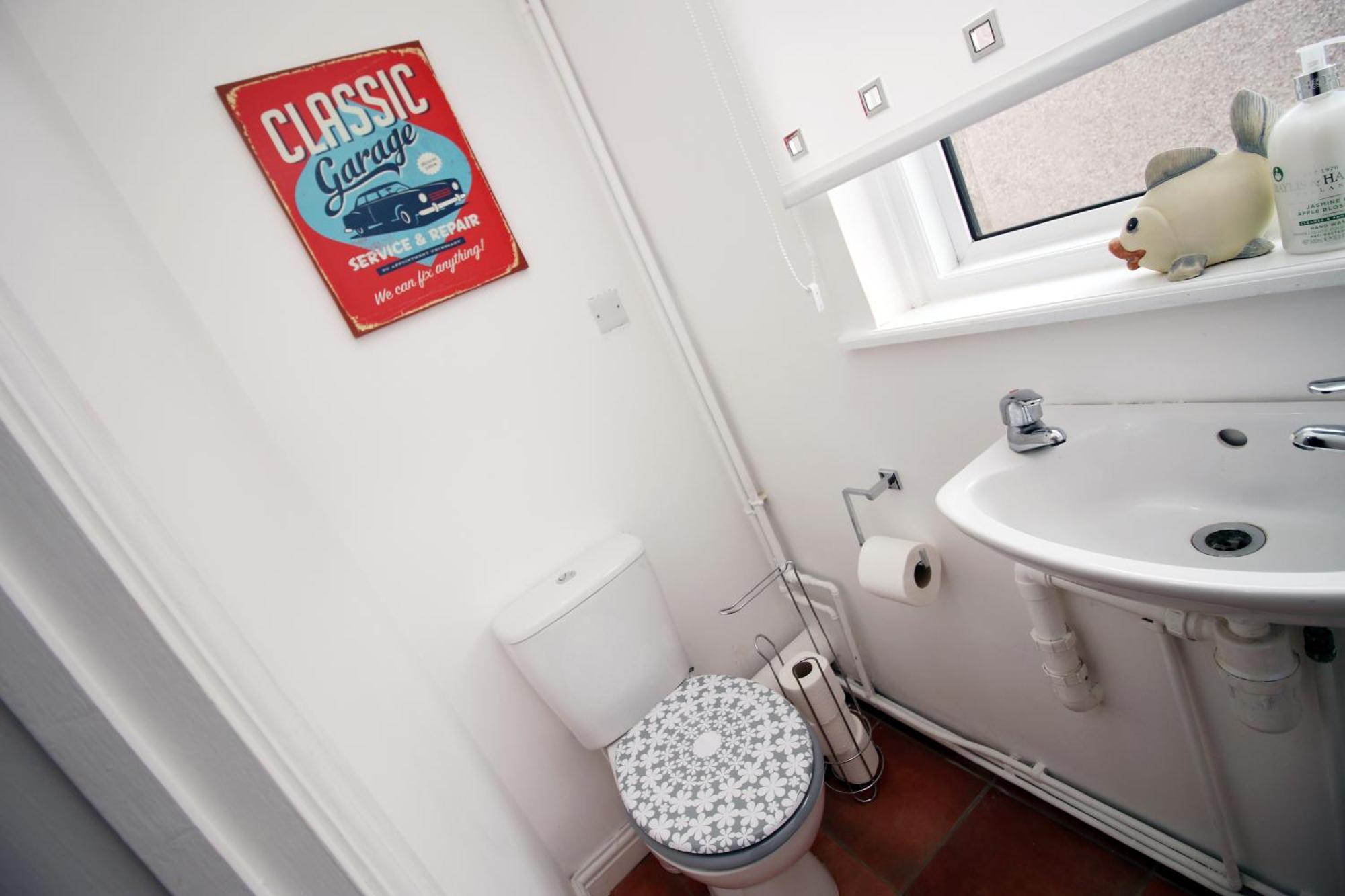 Parkview - Spacious 3 Bed - Parking - Wifi * Newport (Gwent)