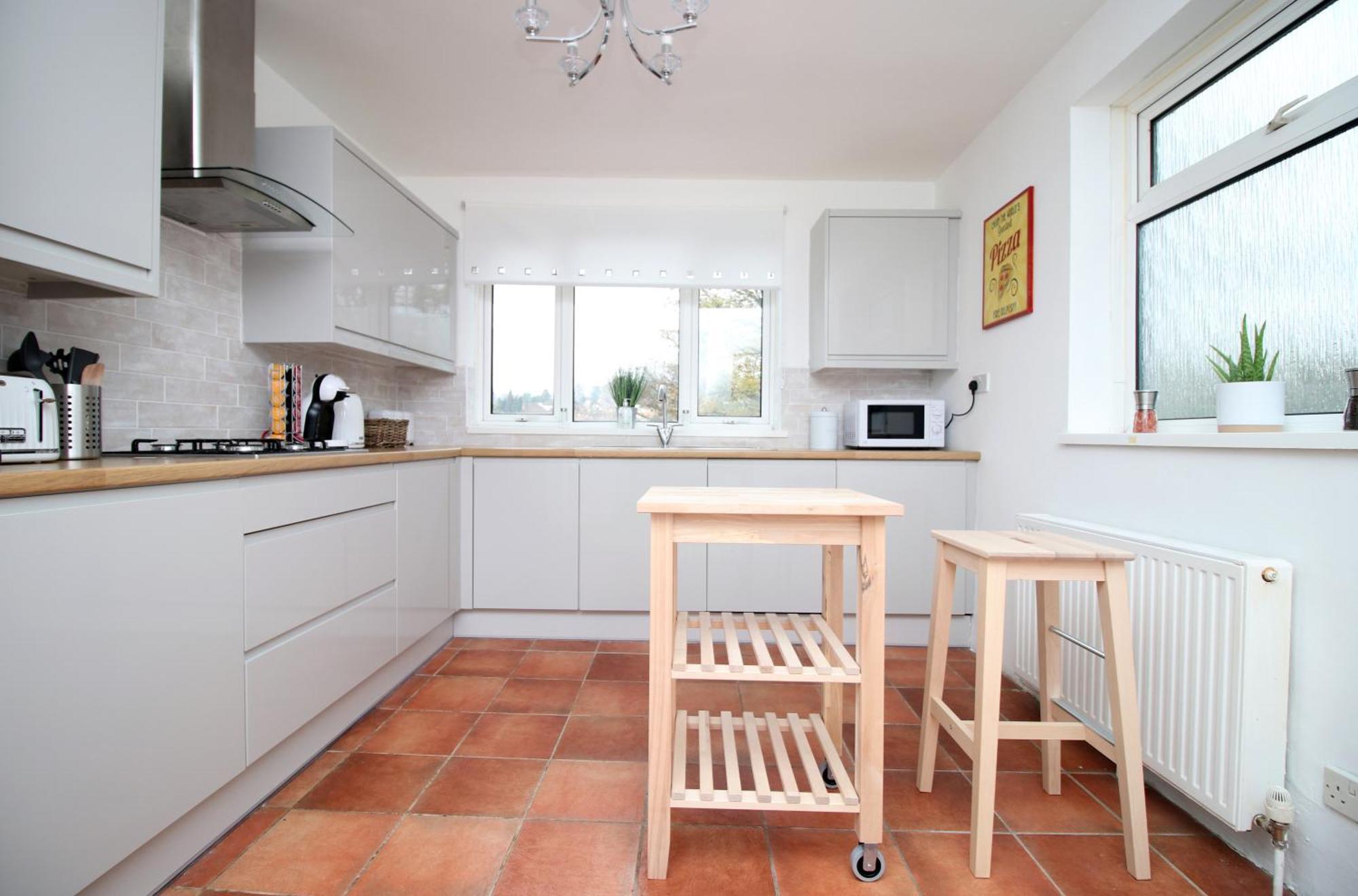Parkview - Spacious 3 Bed - Parking - Wifi